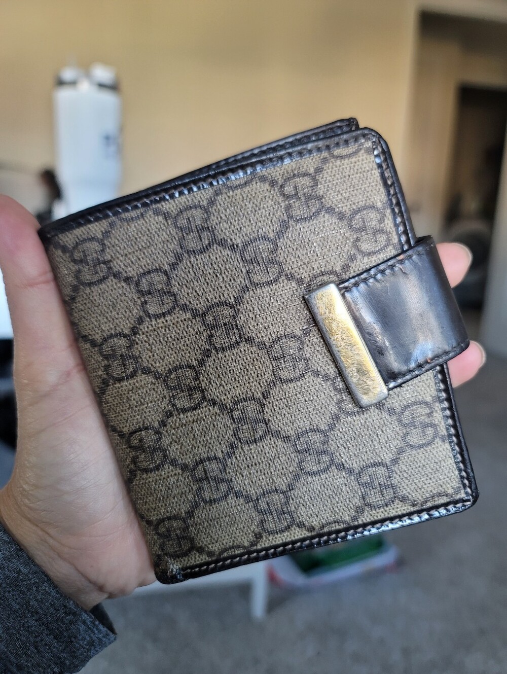 Gucci Vegan leather wallet, Brown.